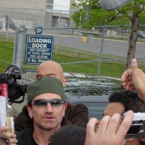 Bono pre-show