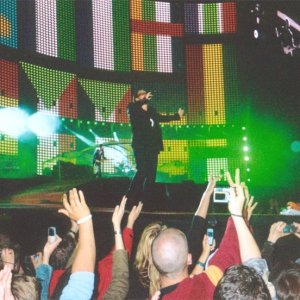 Bono sings the the Croke Park crowd