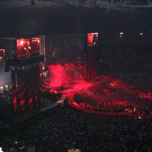 U2_arena_6