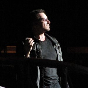 Bono_profile1